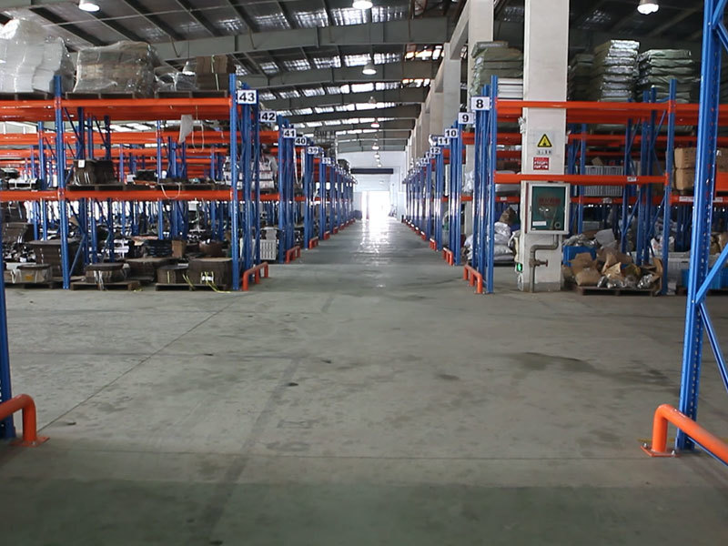 Three-dimensional warehouse